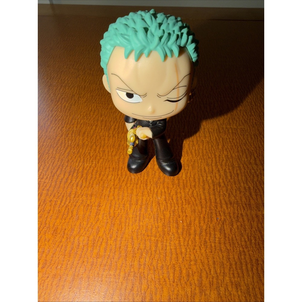 Funko Mystery Mini Vinyl Figure - One Piece S1 - RORONOA ZORO (3 inch) - New